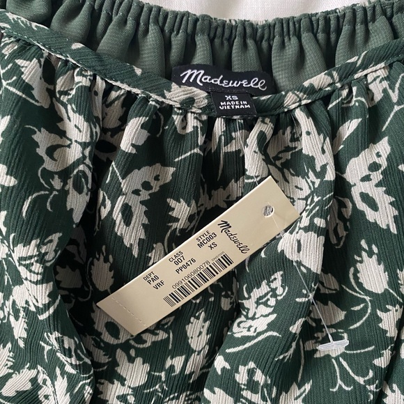 Madewell Georgette top in Forest Leaves - Picture 2 of 4